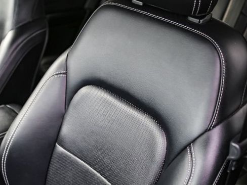 Used 2021 Ford Escape Titanium image 19