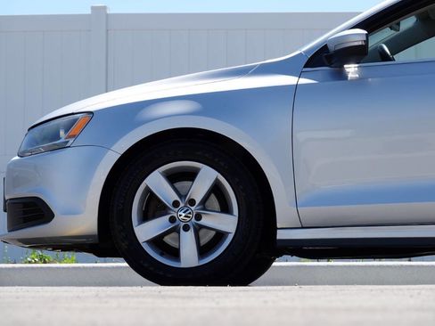 Used 2014 Volkswagen Jetta TDI FWD image 12