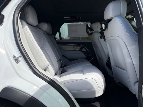 New 2026 Land Rover Range Rover Sport SE AWD/4WD image 17
