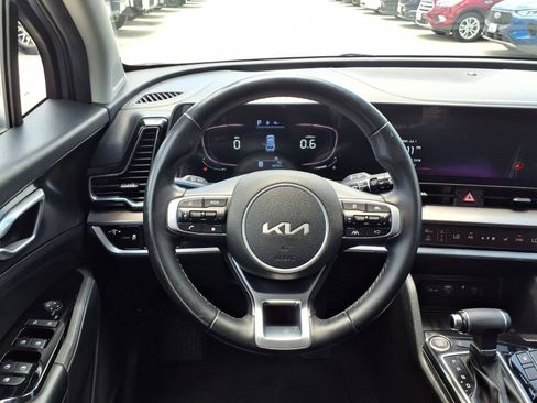 Used 2024 Kia Sportage EX FWD image 16
