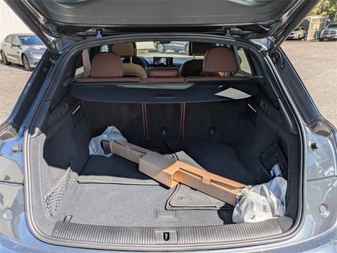 Used 2022 Audi Q5 2.0T Premium image 11