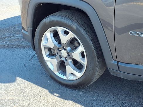 Used 2021 Jeep Compass Limited w/ Sun and Sound Group AWD/4WD image 29