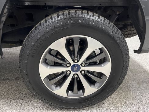 Used 2020 Ford F150 XLT image 10