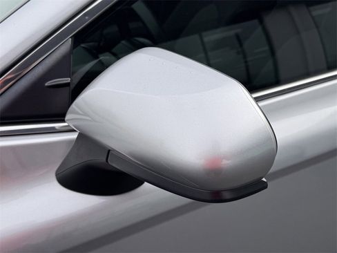 Used 2022 Toyota Camry LE image 11