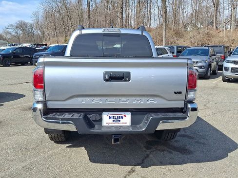 Used 2023 Toyota Tacoma TRD Off-Road image 7