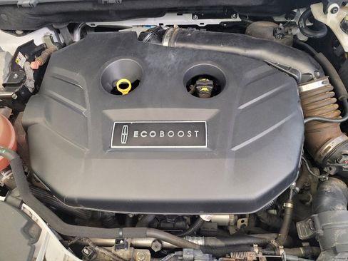 Used 2017 Lincoln MKC Reserve AWD/4WD image 30