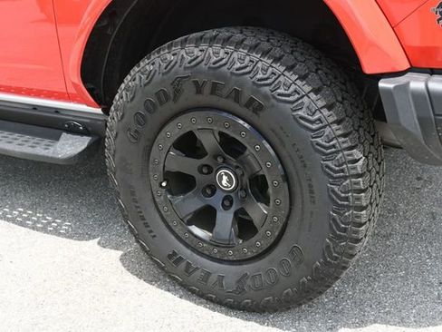 Certified 2025 Ford Bronco Stroppe Edition AWD/4WD image 19