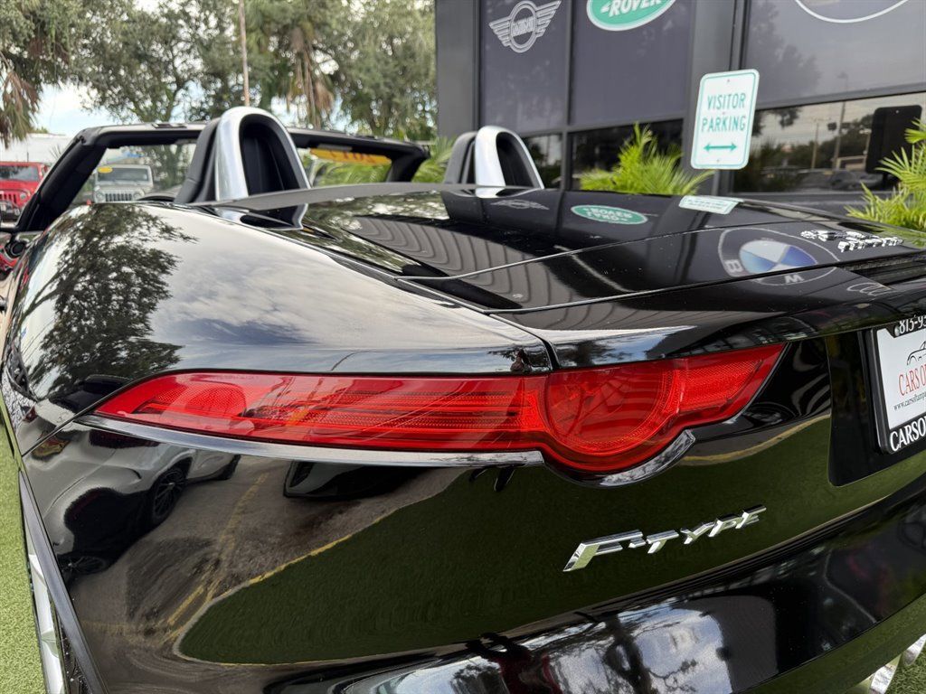 Used 2017 Jaguar F-TYPE Convertible RWD image 15