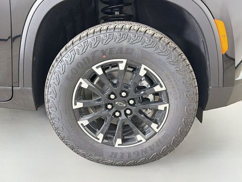 New 2026 Chevrolet Traverse Z71 w/ LPO, Floor Liner Package AWD/4WD image 27