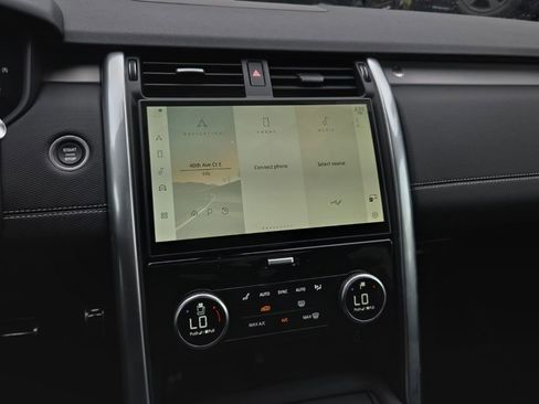 New 2026 Land Rover Discovery Limited Edition AWD/4WD image 25