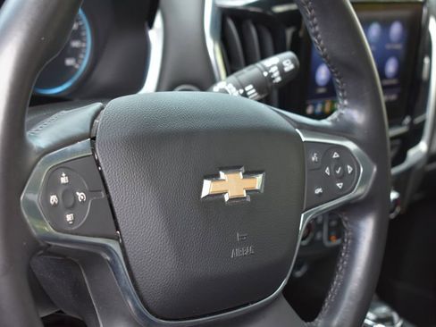 Used 2020 Chevrolet Traverse LT w/ LT Premium Package AWD/4WD image 9