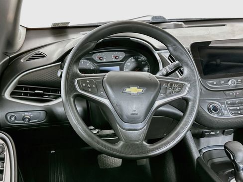 Used 2023 Chevrolet Malibu LT w/ Driver Confidence Package FWD image 18