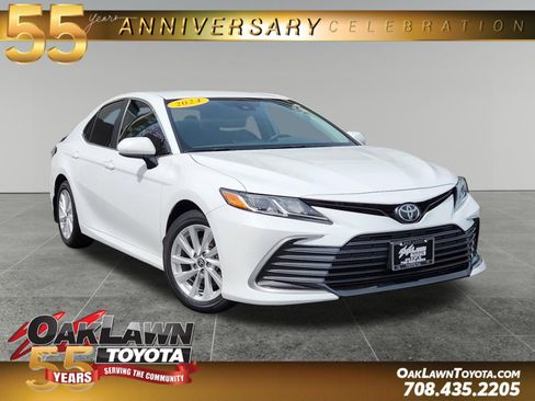 Certified 2024 Toyota Camry LE image 1