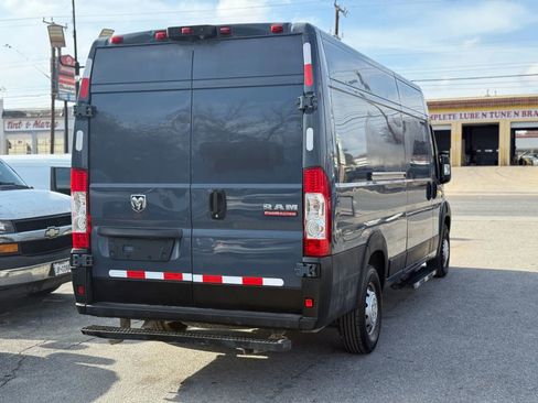 Used 2019 RAM ProMaster 3500 FWD image 4