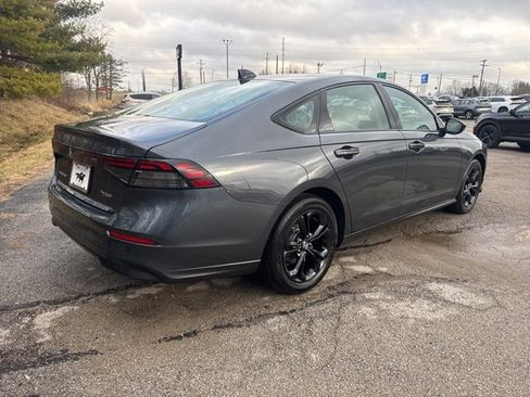 Used 2025 Honda Accord SE image 2