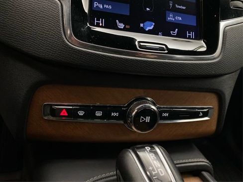 Used 2018 Volvo XC90 T6 Inscription image 32