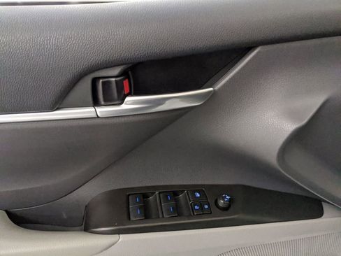 Used 2023 Toyota Camry SE w/ Audio Upgrade Package image 15