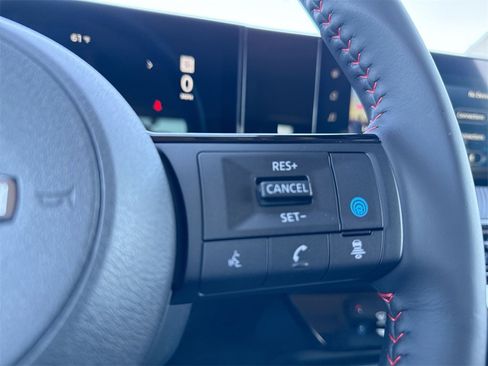 New 2025 Nissan Kicks SR image 42