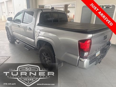 Certified 2020 Toyota Tacoma SR5 image 4