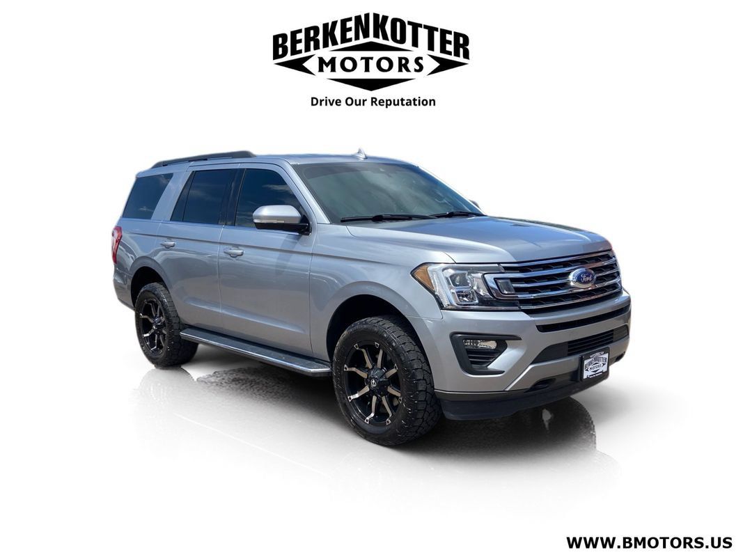 Used 2020 Ford Expedition XLT w/ Equipment Group 202A AWD/4WD image 1