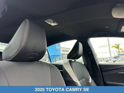 Used 2025 Toyota Camry SE FWD image 18