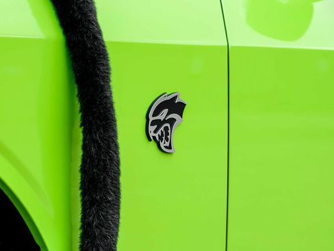 Used 2015 Dodge Challenger SRT Hellcat RWD image 40