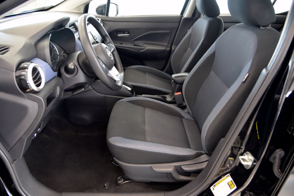 Used 2023 Nissan Versa SV FWD image 15