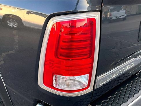 Used 2018 RAM 1500 Limited AWD/4WD image 31