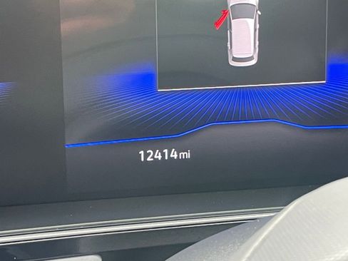 Used 2025 Volkswagen Jetta SE image 40