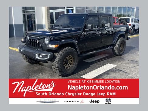 Used 2023 Jeep Gladiator Sport AWD/4WD image 1
