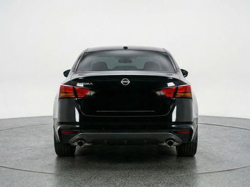 Used 2025 Nissan Altima 2.5 SV image 7
