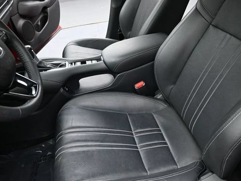 Used 2024 Honda HR-V EX-L image 16