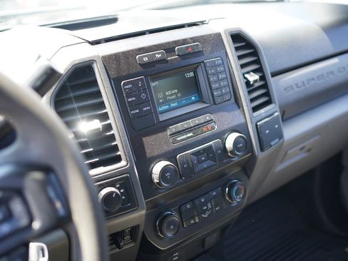 Used 2019 Ford F350 XL w/ Power Equipment Group AWD/4WD image 30