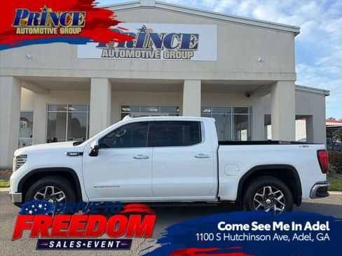 Used 2024 GMC Sierra 1500 SLT AWD/4WD image 1