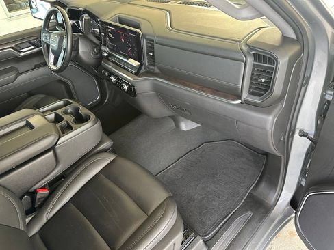 Used 2025 GMC Sierra 1500 SLT RWD image 37