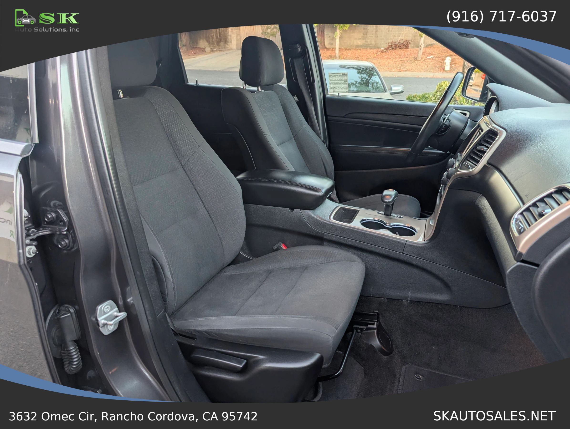 Used 2015 Jeep Grand Cherokee Laredo w/ Quick Order Package 23E AWD/4WD image 29