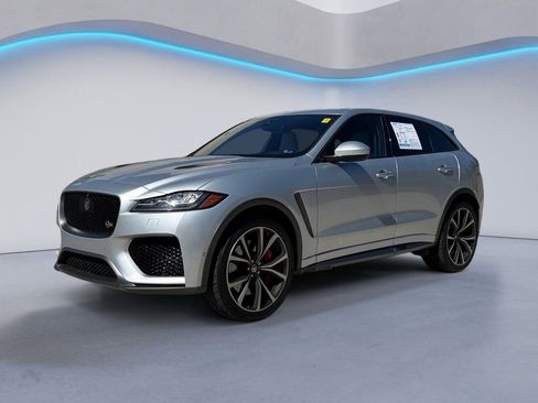 Used 2020 Jaguar F-PACE SVR image 2