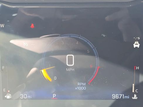 Used 2025 Chevrolet Trax LT w/ Driver Confidence Package image 25