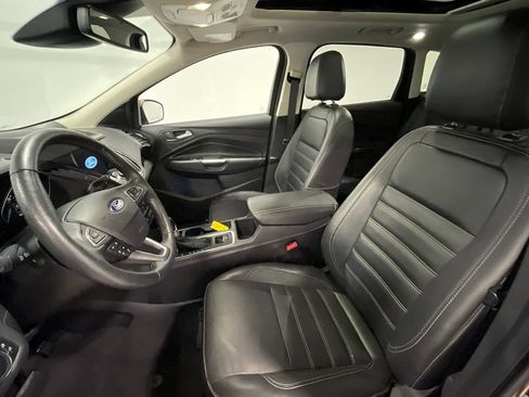 Used 2017 Ford Escape Titanium w/ Equipment Group 301A AWD/4WD image 3