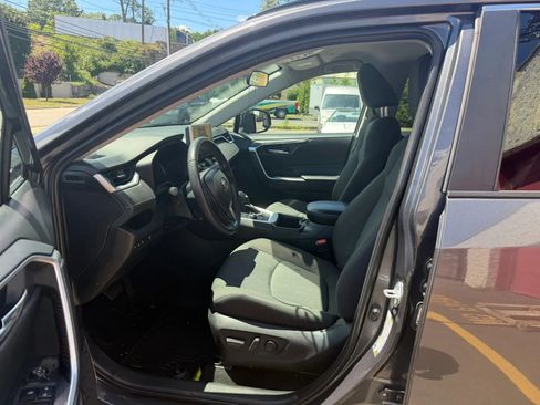 Used 2024 Toyota RAV4 XLE w/ Weather Package AWD/4WD image 10
