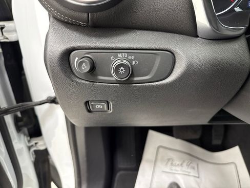 Used 2023 Chevrolet Blazer LT image 20