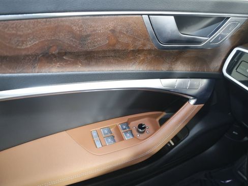 Used 2021 Audi A7 e Premium Plus w/ Black Optic Package image 31