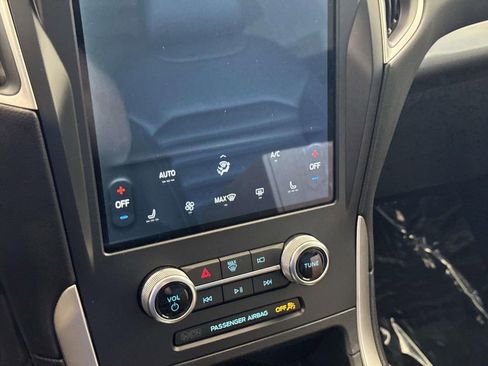 Used 2024 Ford Edge SEL w/ Convenience Package image 21