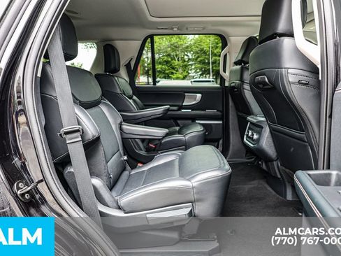 Used 2025 Ford Expedition Platinum AWD/4WD image 22
