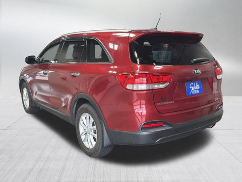Used 2016 Kia Sorento FWD image 5