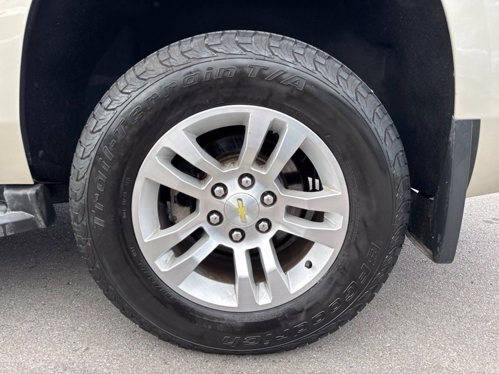 Used 2015 Chevrolet Tahoe LT w/ Luxury Package AWD/4WD image 27