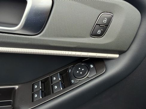New 2026 Ford Explorer ST-Line AWD/4WD image 17