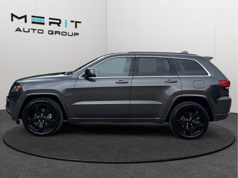 Used 2015 Jeep Grand Cherokee Altitude RWD image 5