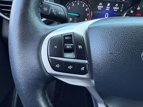 Used 2022 Ford Explorer XLT w/ Equipment Group 202A image 15