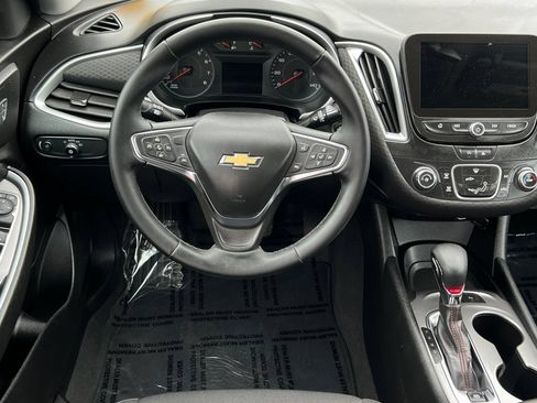 Used 2024 Chevrolet Malibu RS FWD image 15